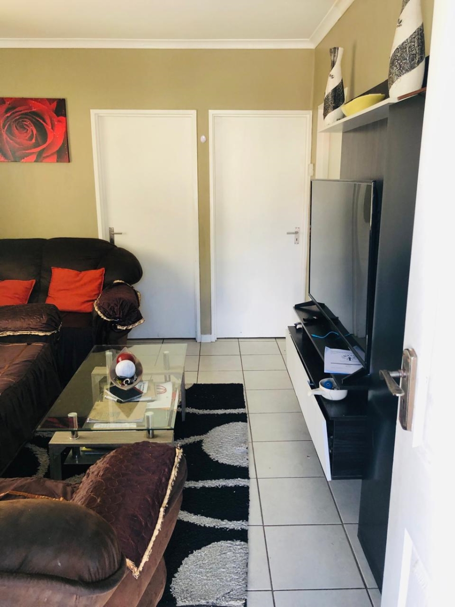 2 Bedroom Property for Sale in Electric City Western Cape